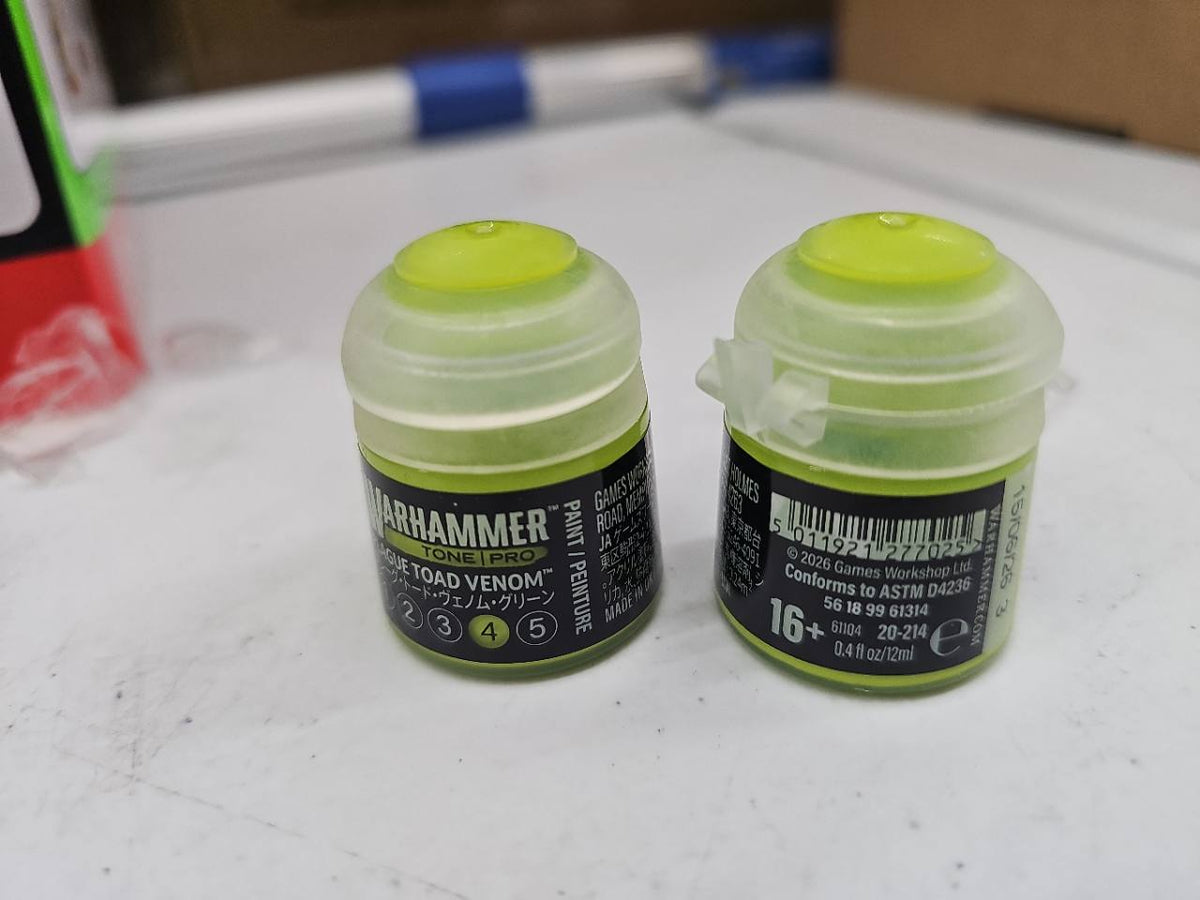 Warhammer Tone Pro Plague Toad Venom 4 12 mL, front and back label views; sold individually